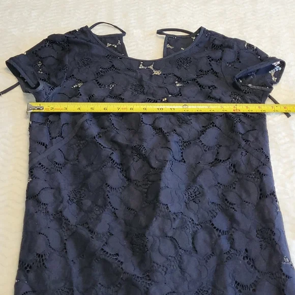 Loft Short Sleeve Black Lace dress Size 6 - Picture 4 of 8